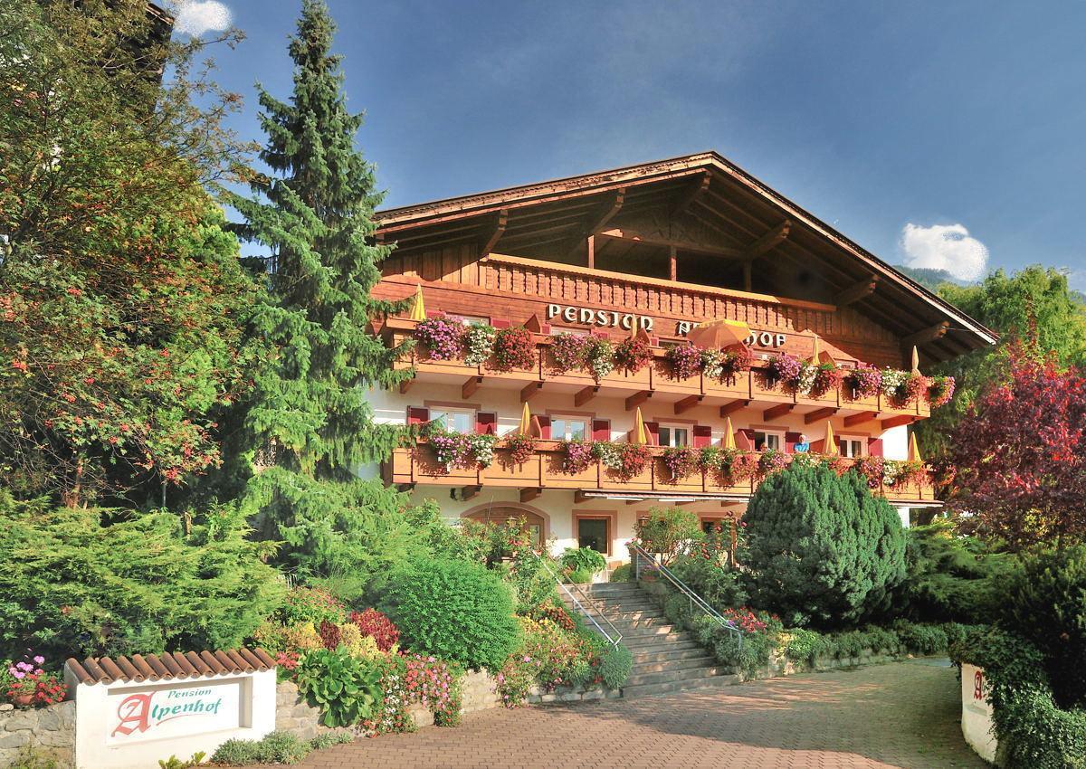 Pension Alpenhof San Leonardo in Passiria Exterior foto